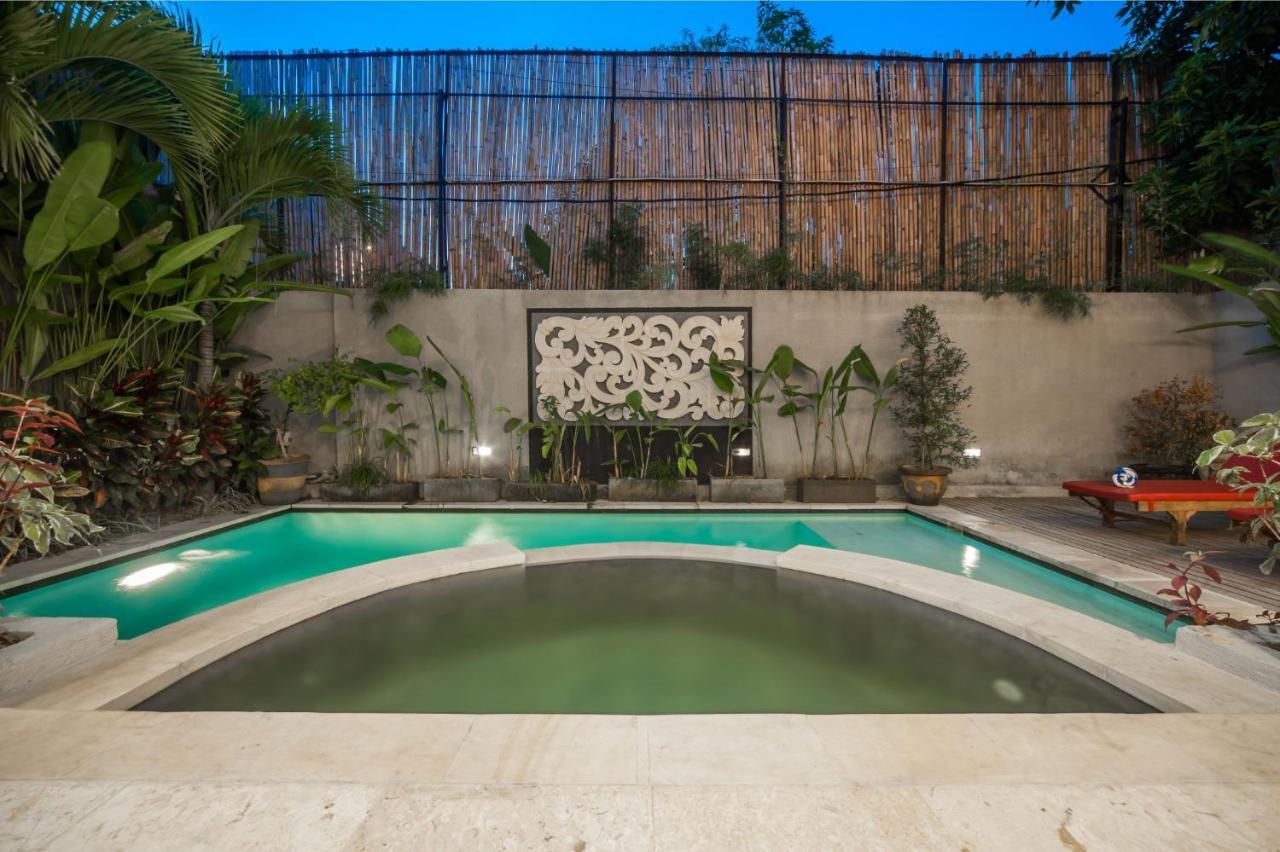 Villa Suzuki 1 Seminyak Exteriör bild